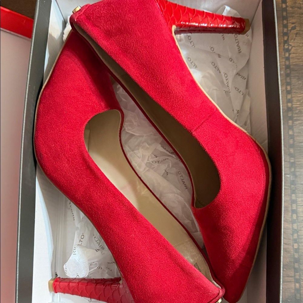 Rialto Red Suede High Heel Pumps - Women's Elegant Pointed Toe